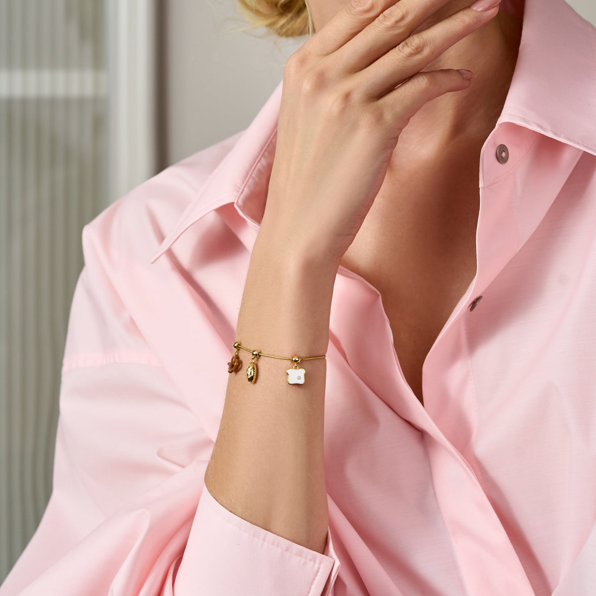 Caramel Pudding Charm — product and styling view 9