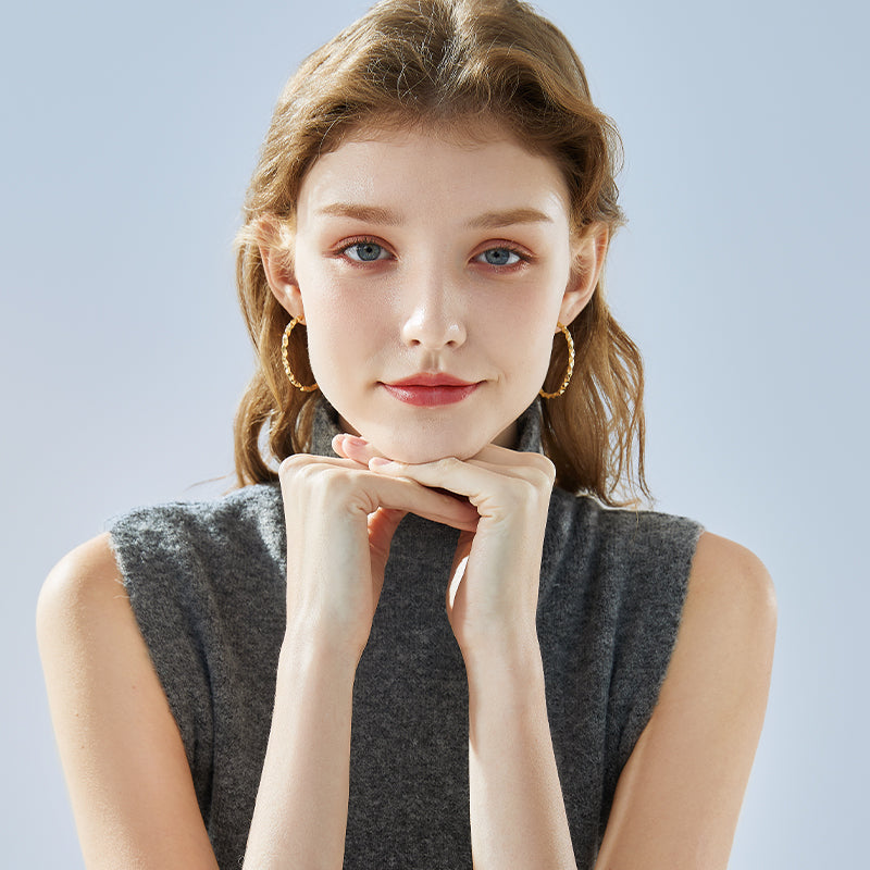 Minimalist Gold Hoops — product and styling view 4