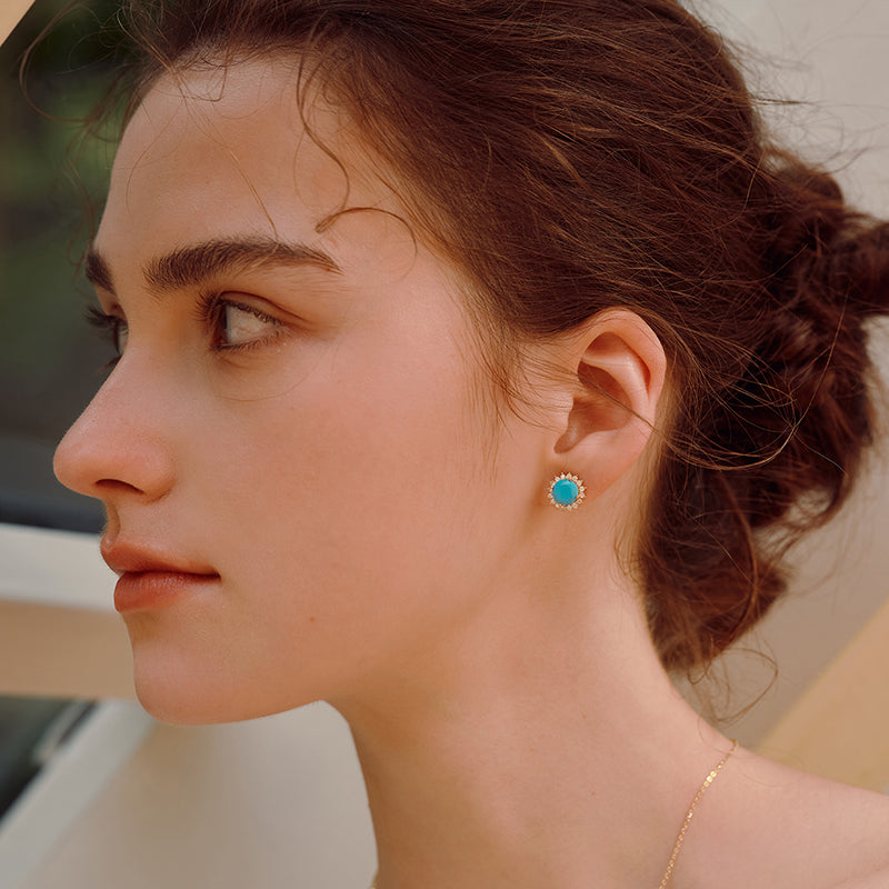 Elegant Vintage Earrings — product and styling view 4