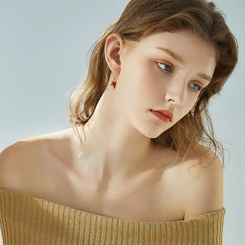 Crimson Maple Clips — product and styling view 6
